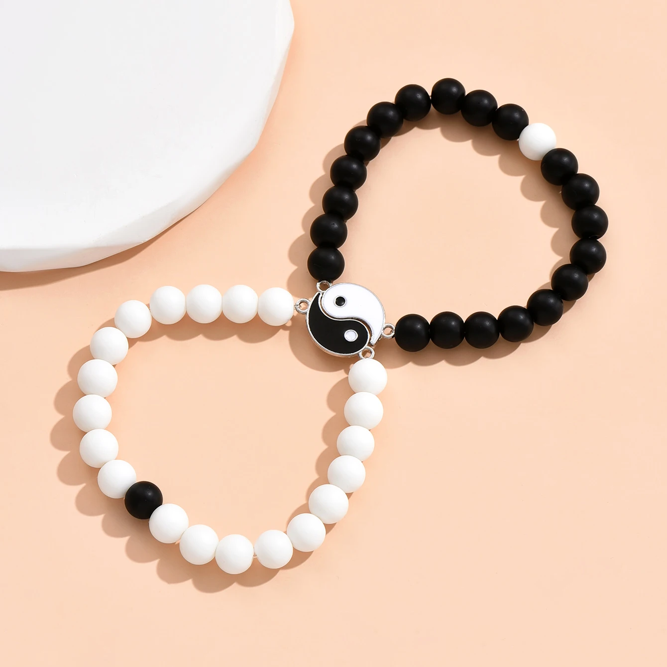 2 Pieces Black and White Tai Chi Matching Couple Bracelets for Women Men Beaded Bracalet Valentines Day Decorations Party Gift