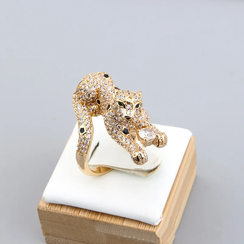 Designer Fashion Style Ring Women Lady Inlaid Cubic Zircon Black Patches Green Eyes Leopard Panther Rings