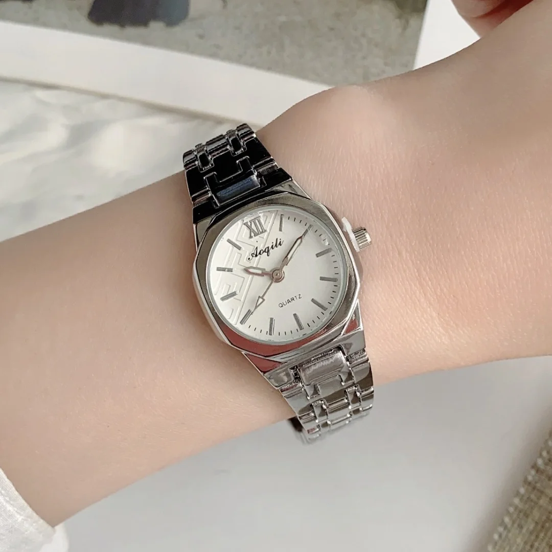 ساعات ذهبية مستديرة للنساء بحزام معدني ساعة كوارتز كاجوال بسوار للسيدات ساعة يد بسيطة للسيدات zegarek damski