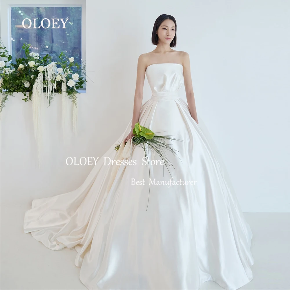 

OLOEY Elegant Strapless Ivory Wedding Dress Korea Photoshoot A Line Long Bridal Gown Silky Satin Pleats Custom Made Corset Zip