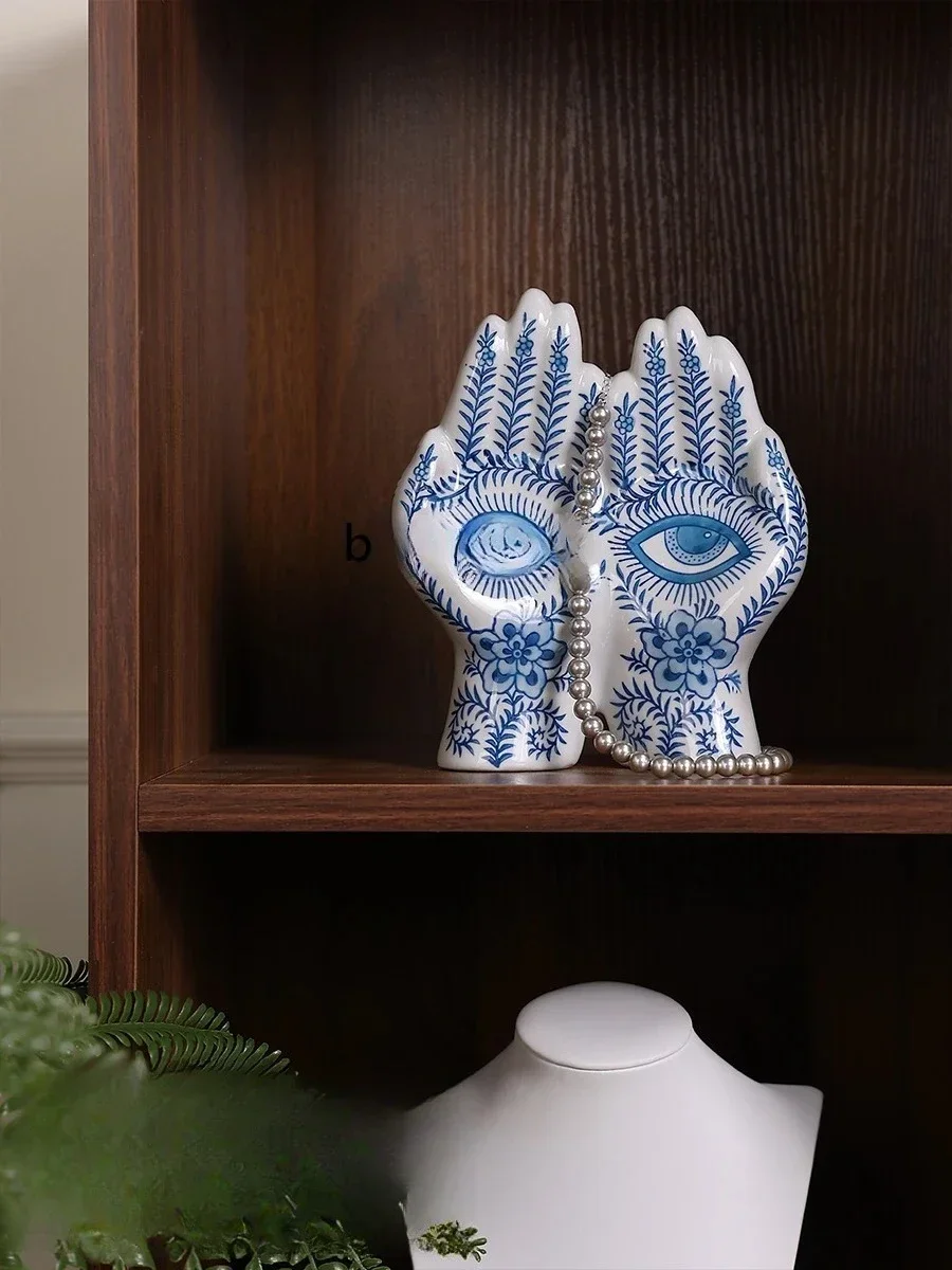 Modern Blue and White Porcelain Mini Sculpture Living Room Desktop Ceramic Decorative Ornaments