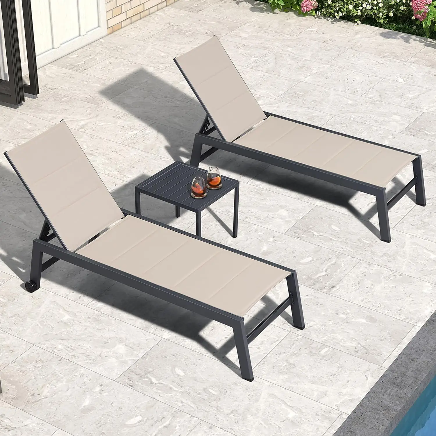 Outdoor Chaise Lounge Set of 2 Aluminum Patio Lounge Chair with Wheels and Side Table Pool Chaise Lounge Chair for Outdoor