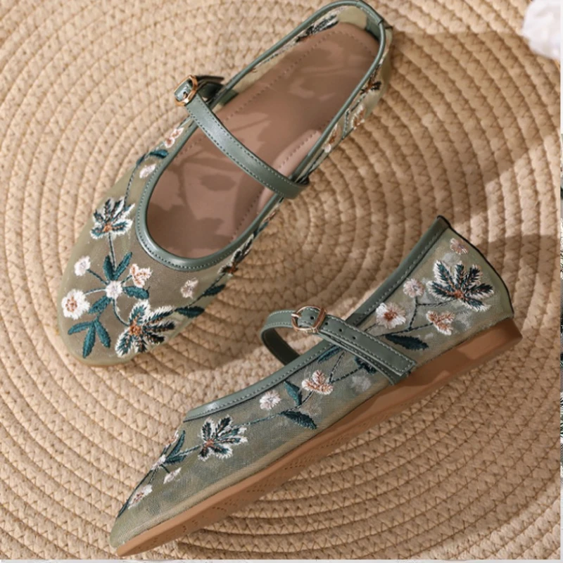 2025 Spring High Quality Casual Mesh Women\'s Flats, Buckle Decoration Big Size Mary Jane Shoes  womens shoes