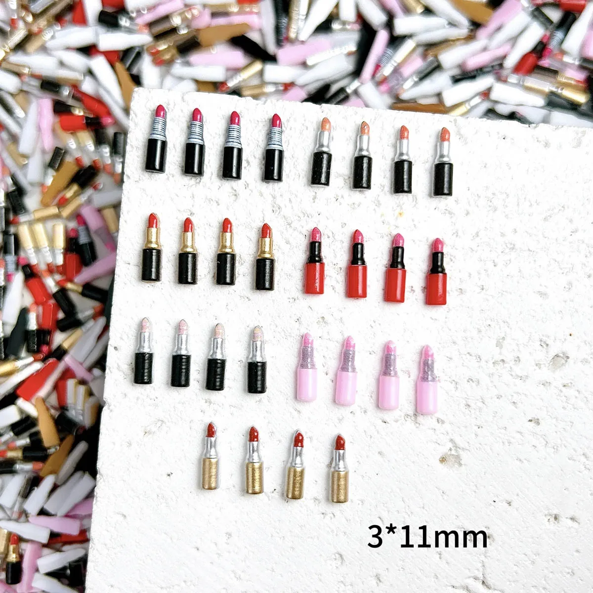 50 PZ 3D Creativo Simulato Rossetto Resina Unghie artistiche Decorazioni Minimalista Bizzarro Rossetto Colorato Pendenti E Ciondoli Per Unghie FAI DA TE Unghie Fresche