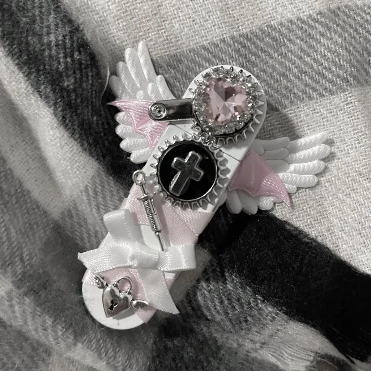 Jirai Kei Gear Lighter Pink Medical Girl Heart Japanese Angel Birthday Gift Windproof Fire Machine Subculture