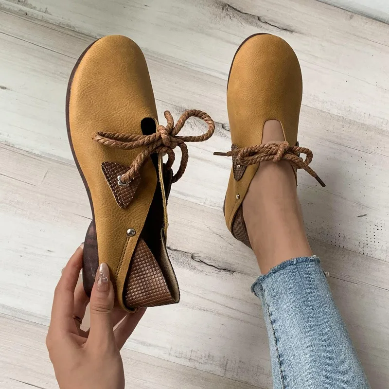 Sepatu kulit Oxford wanita, sneaker tunggal musim semi musim gugur baru, Kasut kulit Retro bertali ikat nyaman Anti slip