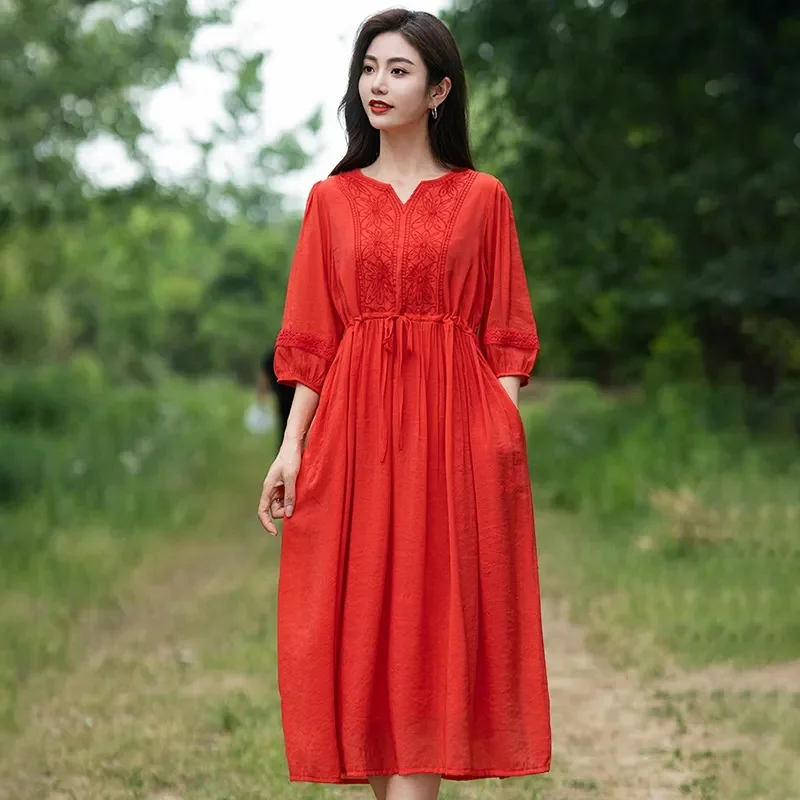 Women's Literary Artistic Style Noble Heavy Industry Embroidery V-neck Dress 2024 Summer Loose Slim Waist Tightening Long Skirt