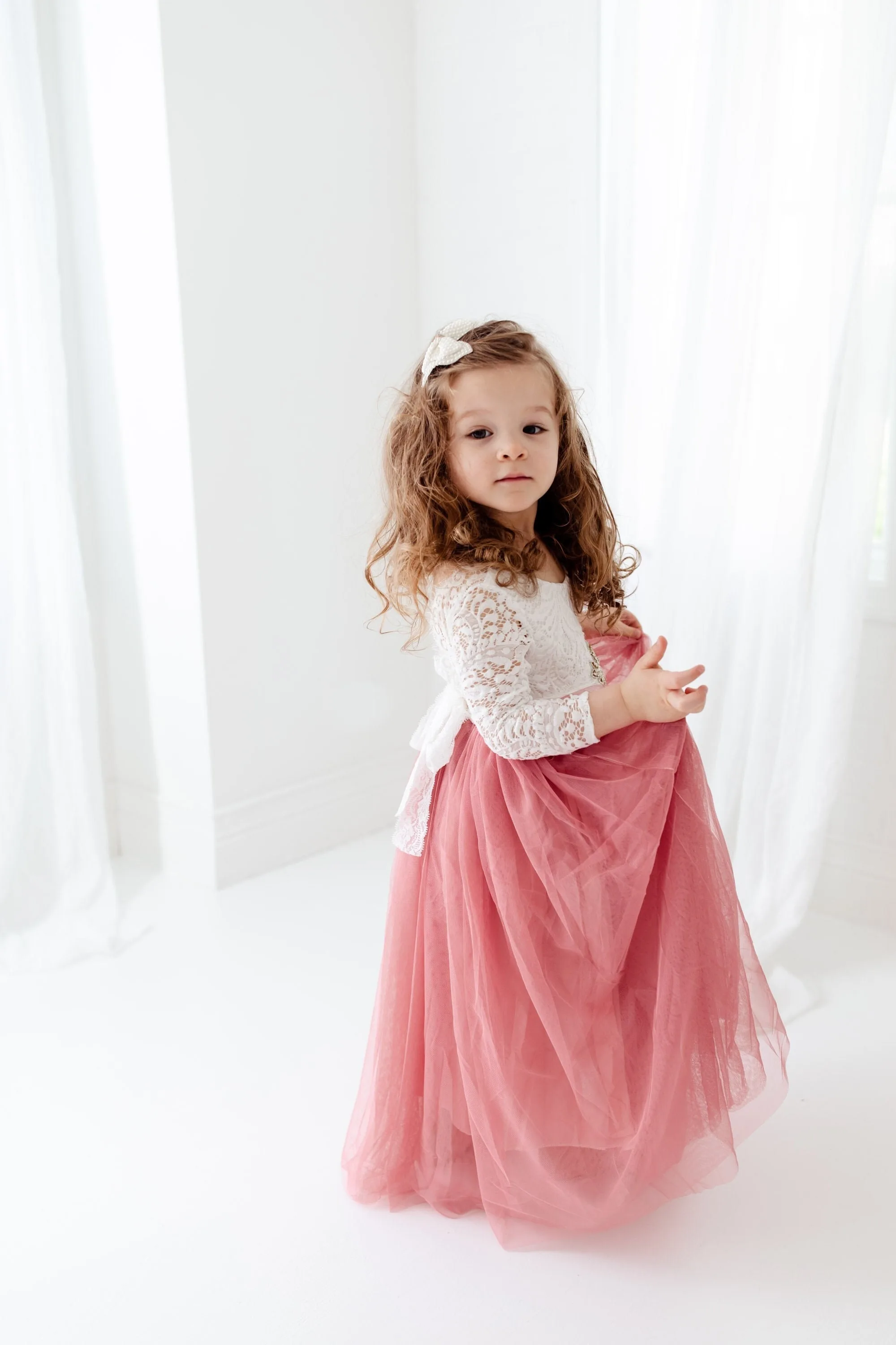 Children's one-year-old dress, girl's lace long-sleeved mesh princess dress, flower girl wedding piano performance dress