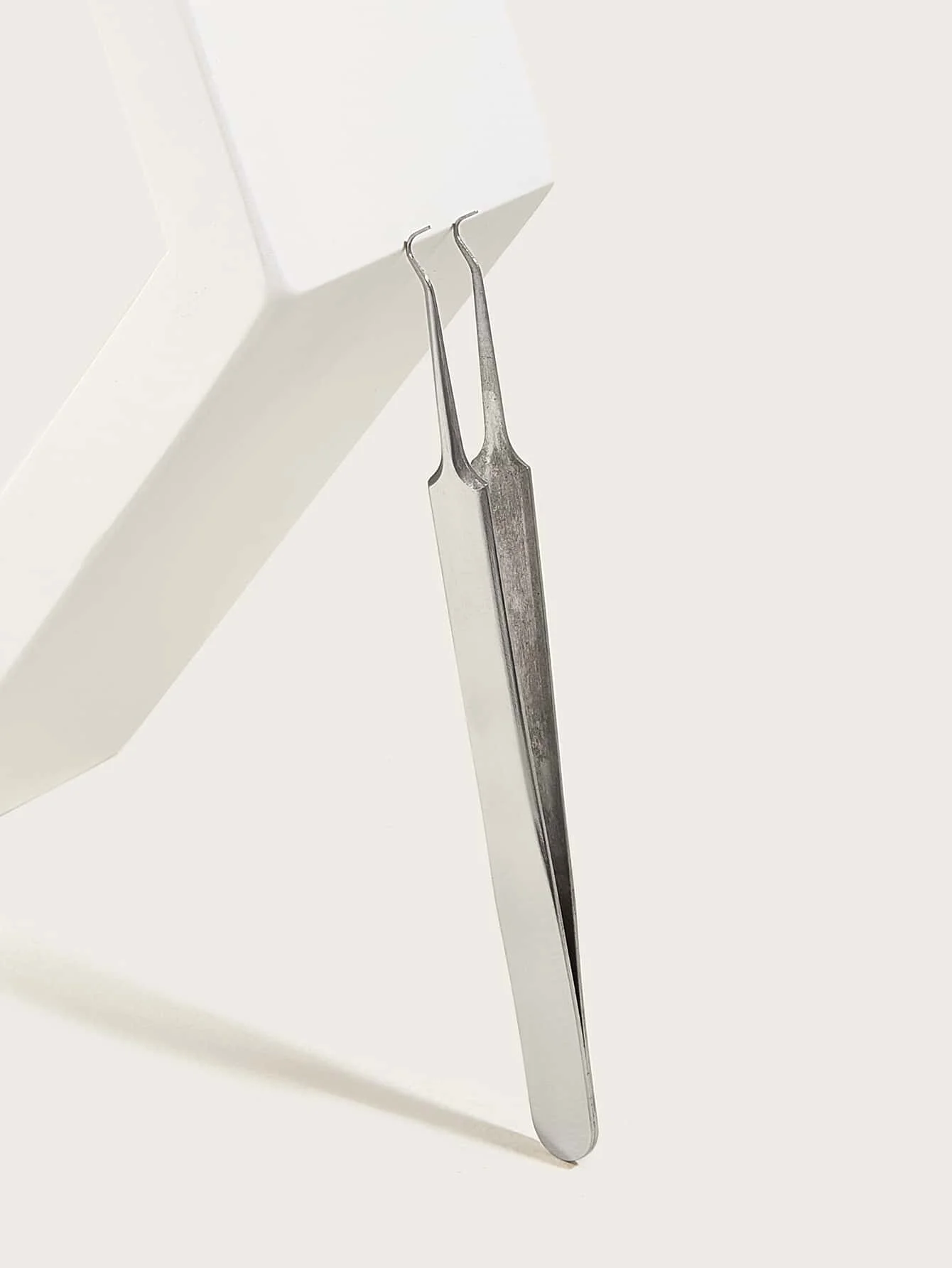 Stainless Steel Curved Blackhead Tweezers Bend Tip Comedone Extractor For Pimple Acne Blemish Remover Facial Skin Beauty Tool