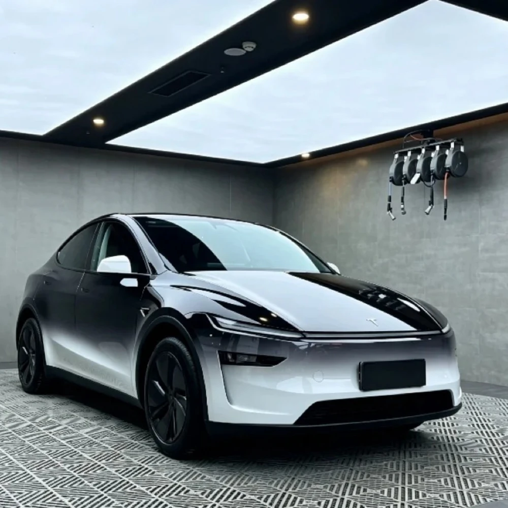 DIY Color Changing Film Black White Gradient for Tesla Model Y Juniper 2025 2026 PET Paint Protection Film Precut PPF Resistant view 3