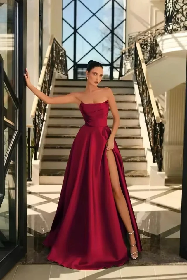 فستان سهرة أخضر بسيط للحفلات من الساتان بدون أكمام طيات فساتين حفلات فتحة عالية سكوب على شكل حرف a فستان المشاهير مخصص