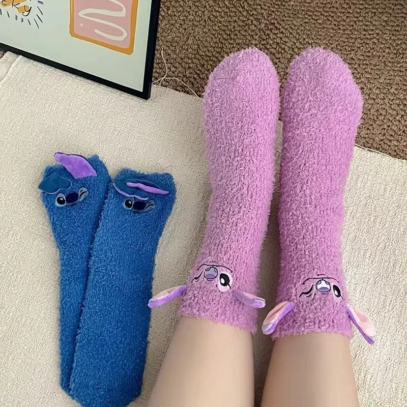 Calzini Disney Stitch Kawaii Crew in morbido misto cotone per adulti e bambini, regalo di compleanno di Natale, calzini carini da indossare ogni giorno
