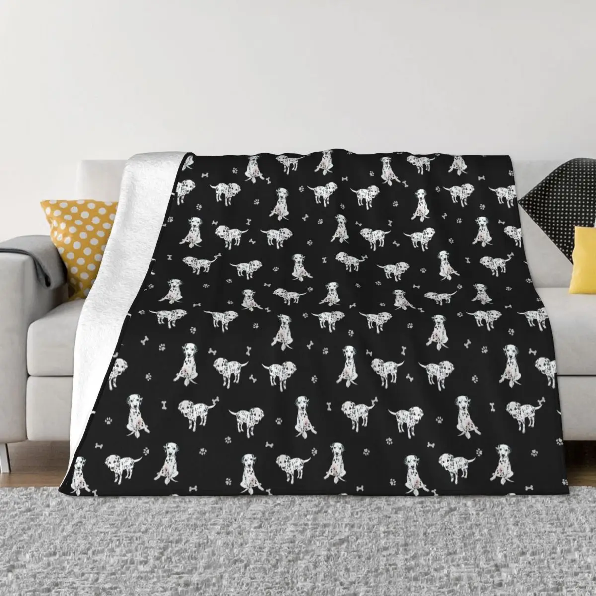 

Cute Dalmatian Cartoon Spot Dog Blanket Flannel Print Portable Super Soft Throw Blanket for Home Office Bedspread