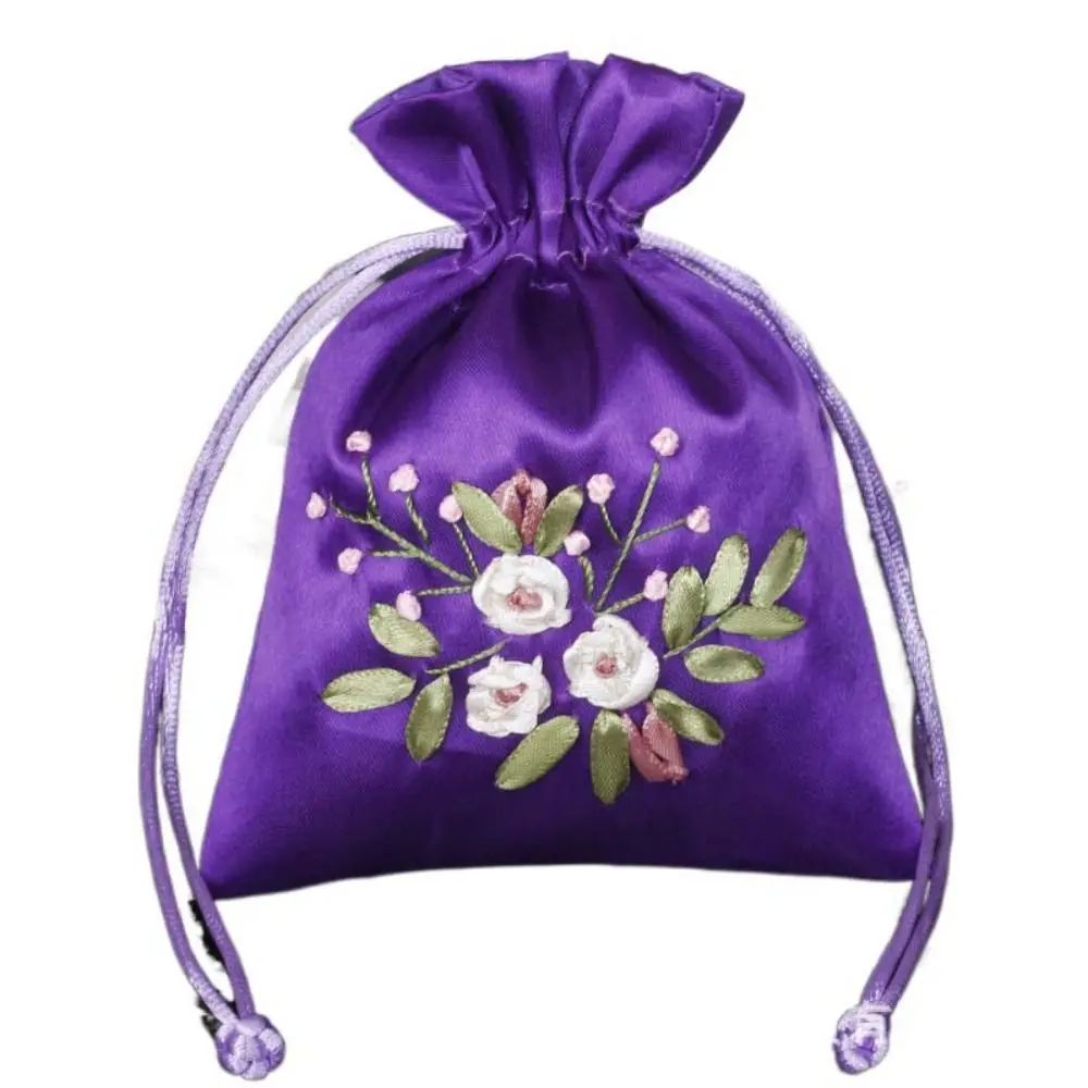 Candy Bag Embroidery Flower Drawstring Bag Spice Bag for Filled Fragrant Herbs Cloth Storage Bag Jewelry Packaging Bag