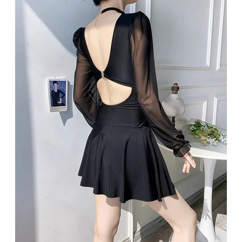 2023 Summer Exquisite V-Tie Chest Cushion Steel Tray Gathered High Waist Covering Belly Back Hollow Out Beach Skirt Swimwear