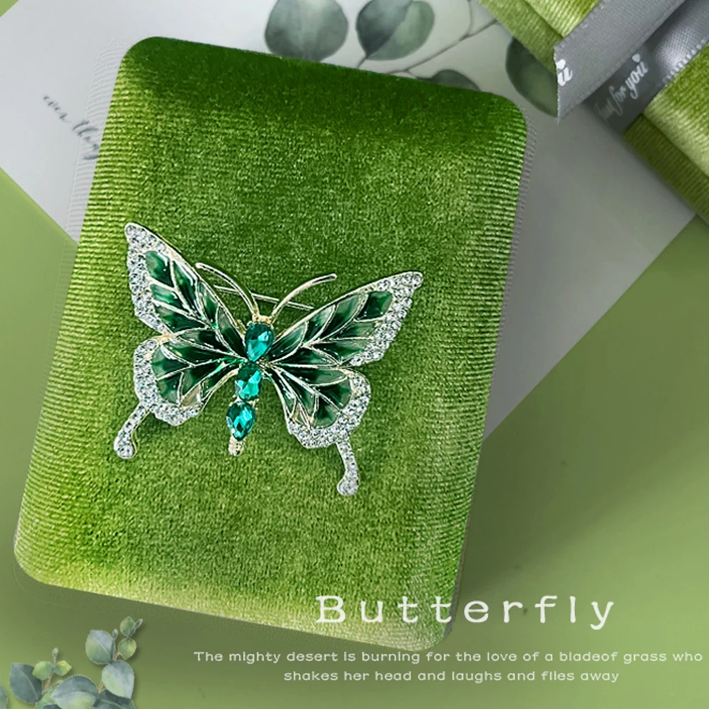 Exquisite Green Crystal Butterfly Brooch Fashion Metal Lapel Pins for Women Girl Suit Sweater Badges Jewelry Accessories Gift