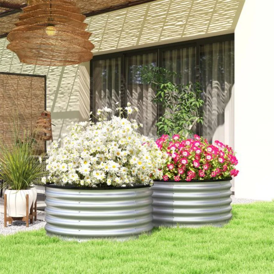 

Metal Planter Box, 2025 year
