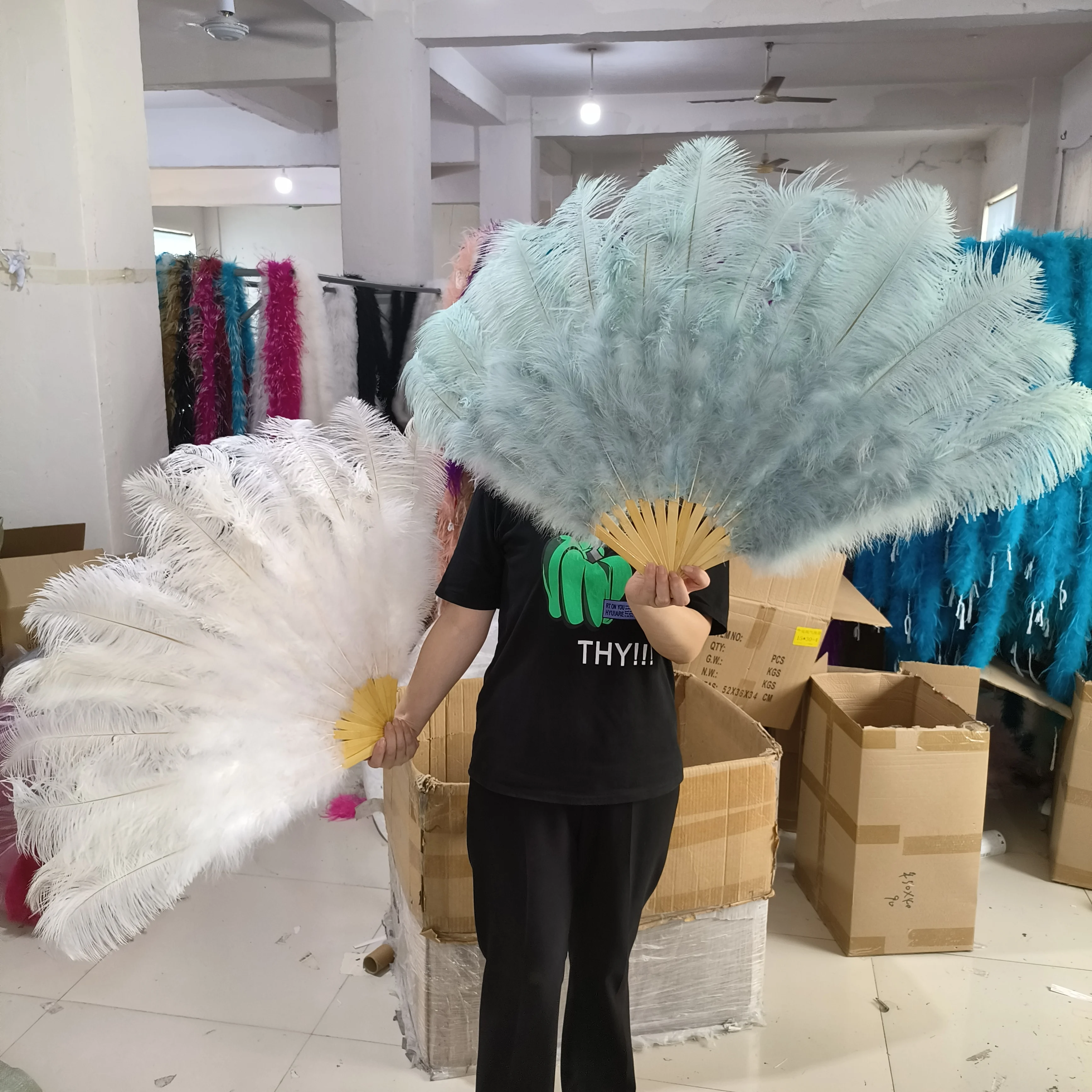 Customized White Ostrich Feather Fans for Stage Performance Belly Dance Foldable Handheld Plume Fan Party Carnival Show Props