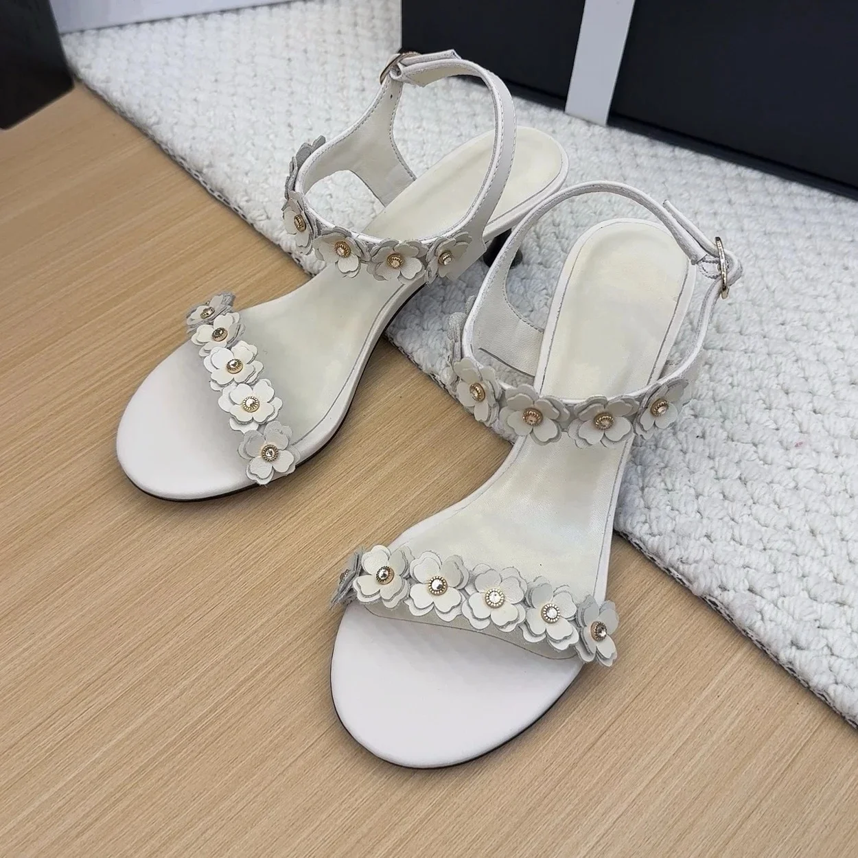 وصل حديثًا لعام 2025 من FANGXITING على الطراز البريطاني حذاء بدون كعب نسائي من الجلد الطبيعي بمقدمة مستديرة حذاء رجالي معدني ديكورا ماري جينس أوكسفورد Zapatos #5