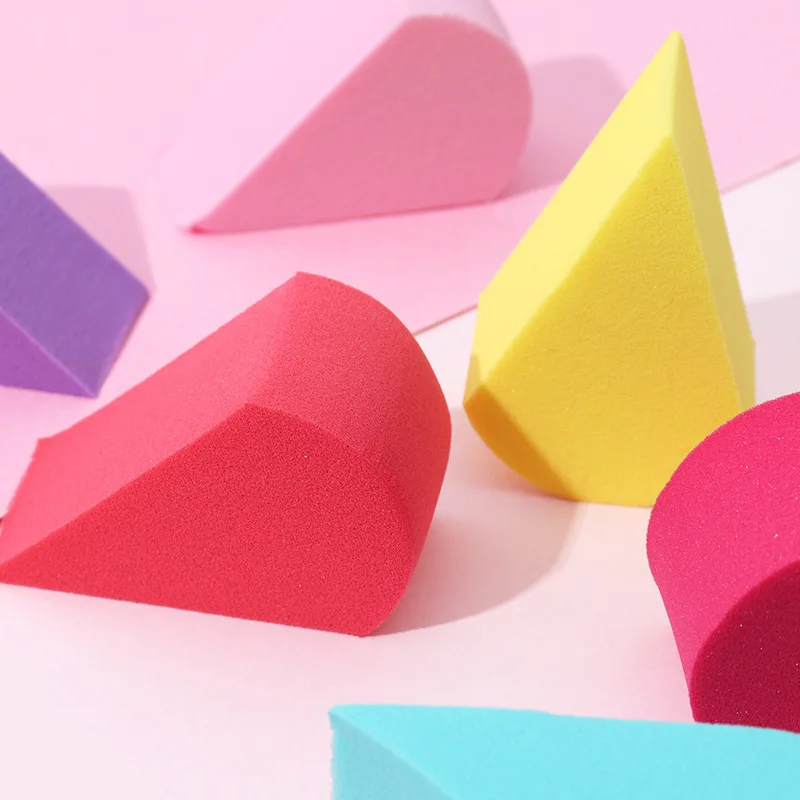 โบวิตซ์กี้ 8 ชิ้นฟองน้ำทาสีหน้าที่มีรูปร่างต่างๆ, 8 ชิ้นฟองน้ำกลีบดอกไม้สำหรับทาสีหน้า, สีทาตัวและเล็บ