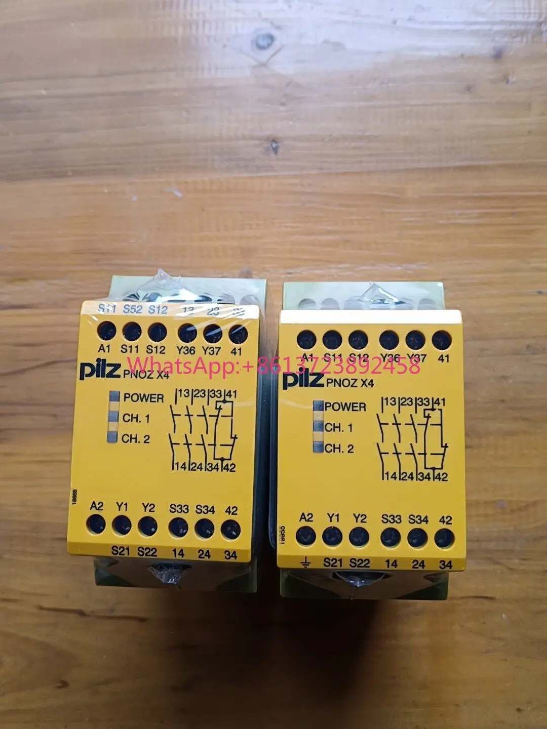 Pilz safety relay PILZX4/774730 new in Stock