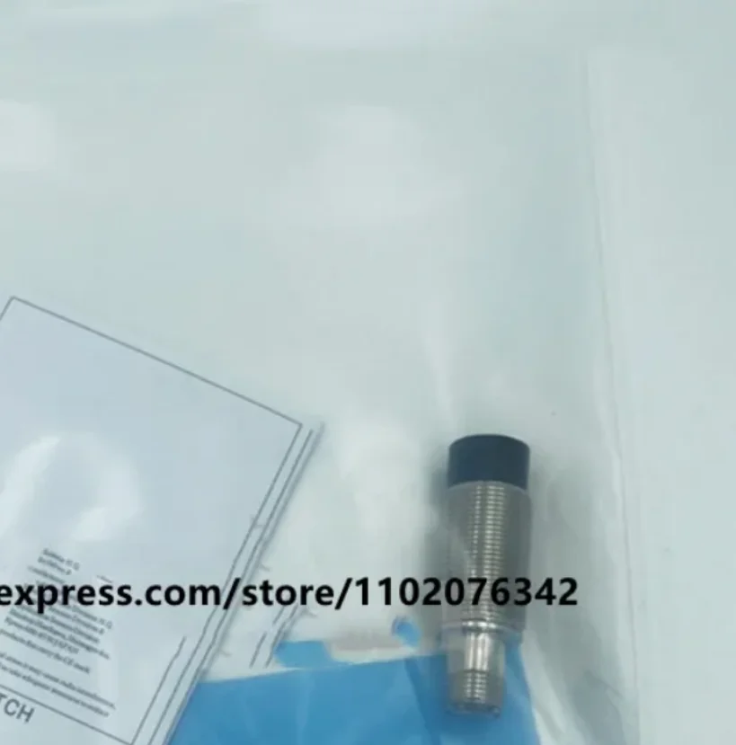 

3 шт. новый бесконтактный переключатель E2A-M18KN16-M1-C1 E2A-M18KN16-M1-C2 E2A-M18KN16-M1-B1 E2A-M18KN16-M1-B2