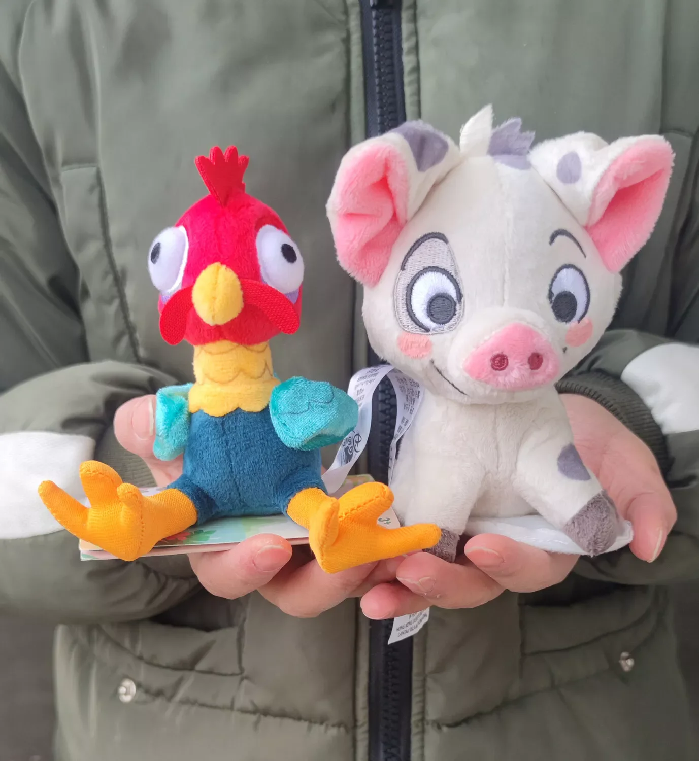 2 peças de pelúcia magnética de ombro do Pua Pig (o galinha) de Moana, da Disney, Hei Hei HeiHei