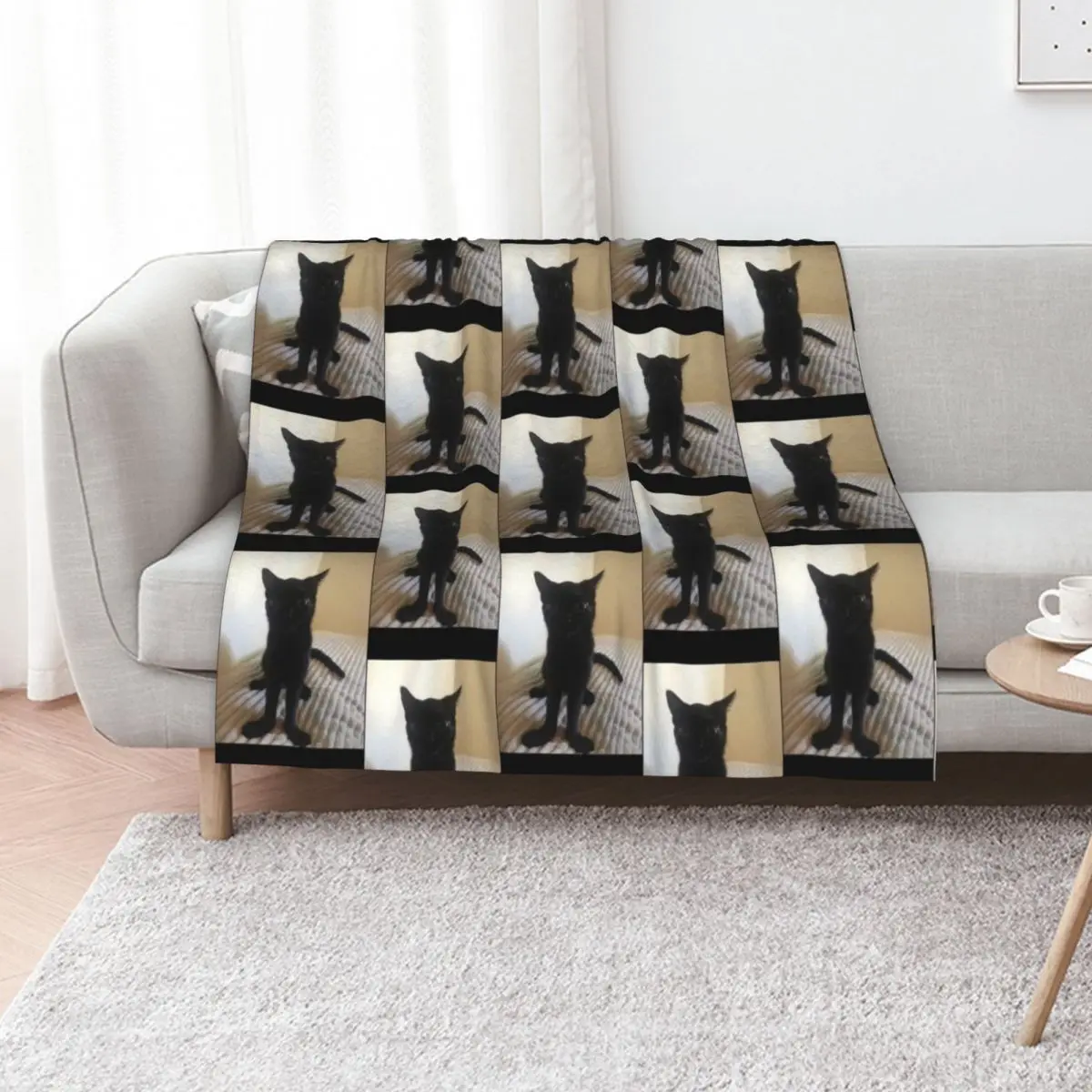 Big Foot Jinx Classic Throw Blanket Custom Multi-Purpose Flannel Warm Bed Fashionable Stuffeds Blankets