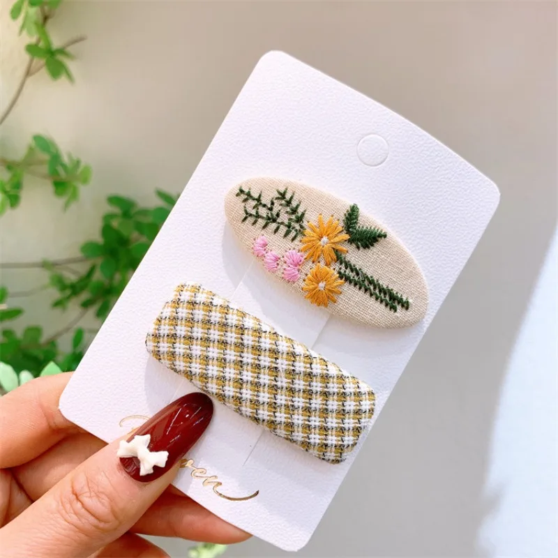 

Korean Style Fabric Plaid Floral Bow Hair Clips for Kids Charming Side Bangs Barrettes Adorable Non Slip Toddler Hair Accessory