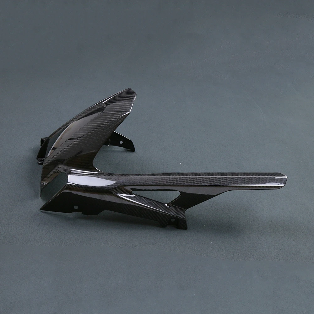 100% 3K كامل ألياف الكربون الحقيقية قطع غيار الدراجات النارية الحاجز الخلفي الحشرات الطين الهدايا المجمعة لسوزوكي GSX-S750