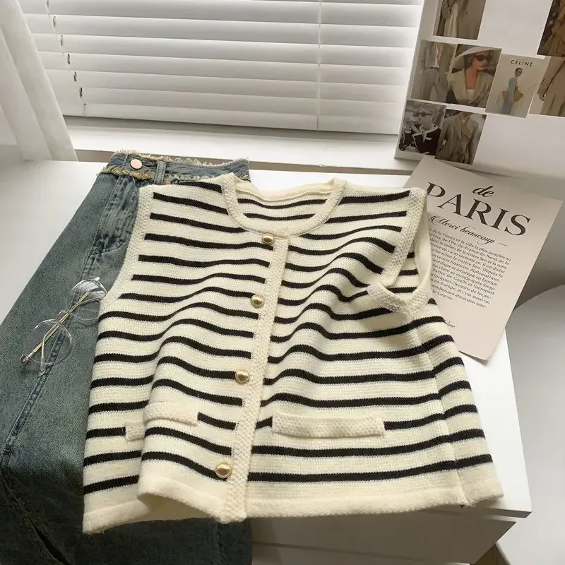 Japanese striped knitted vest women knitted sweater cardigans sleeveless