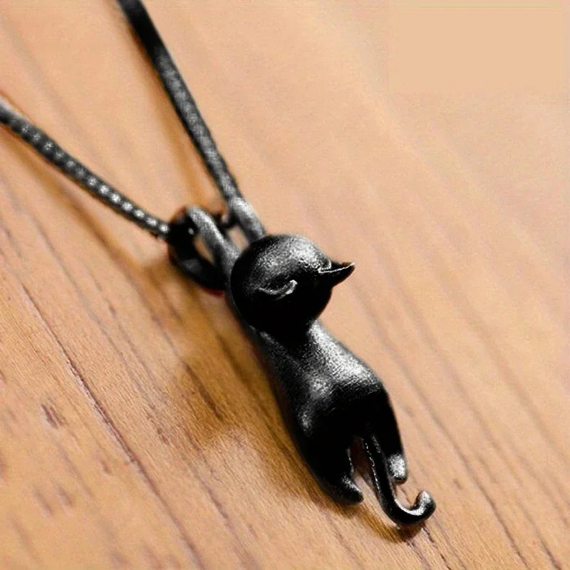 Cute Cat Necklace Women Black /White Animal Pendant Y2K Girls Neck Accessories Daily Wear Party Trendy Jewelry Fancy Gift