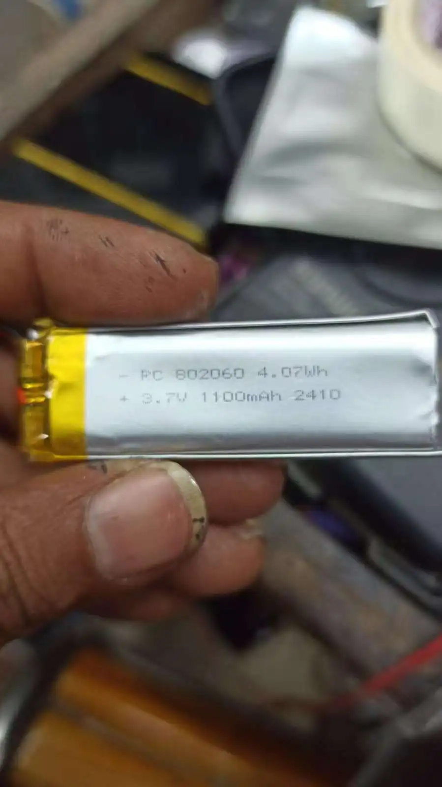 Original genuine 802060 lithium rechargeable battery 1100MAH 3.7V strong light ribbon cable with sufficient capacity of 1.25