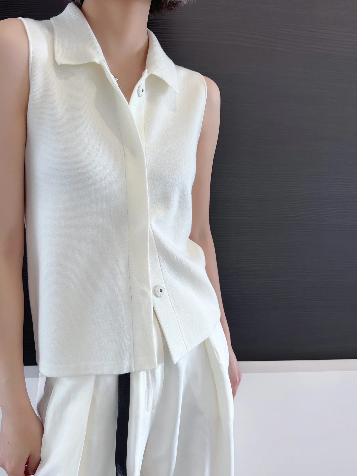 

American Simple Design Polo Collar Knitted Vest Cream Fabric Silk Cashmere Tank Top Sleeveless Inner Layering Waistcoat Top