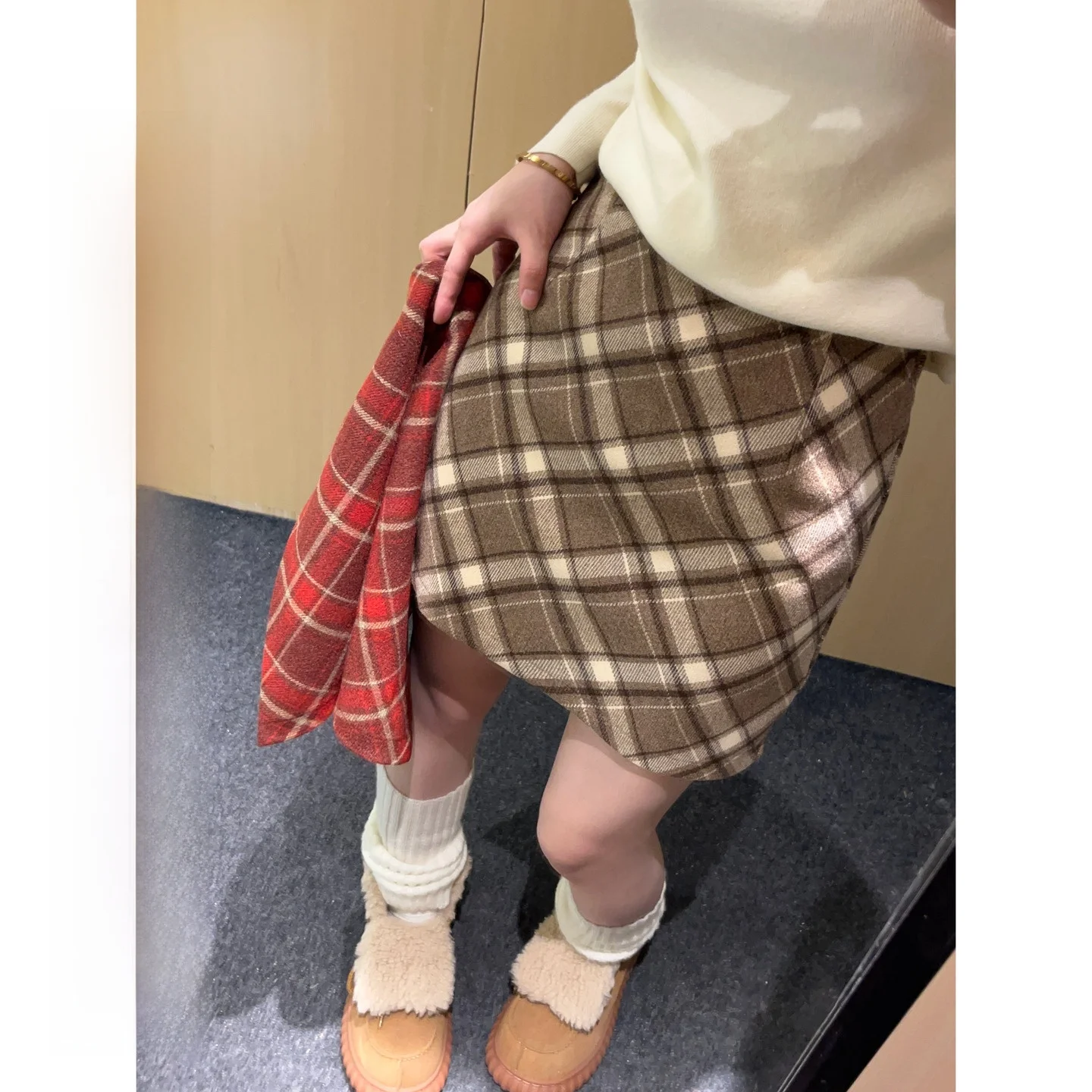 

FANCHOU Vintage Plaid Woolen Skirt Women's High Waist A-Line Skirt Winter 2024 New Arrival Faion Ladies' Skirts