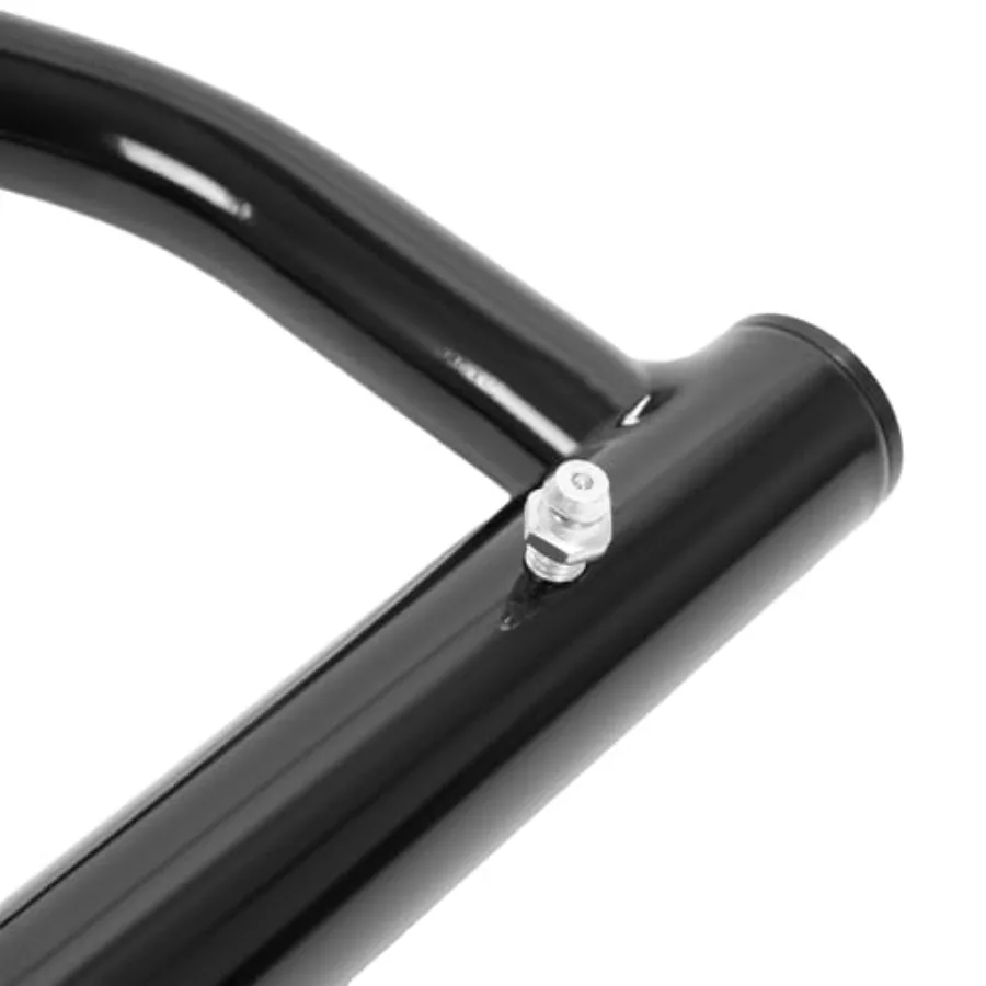 프론트 A암 1개가 더 넓어지고 +0.5 앞쪽으로 조절 가능한 상하 A암으로 안정성 향상 및 핸들링 개선, 호환 가능