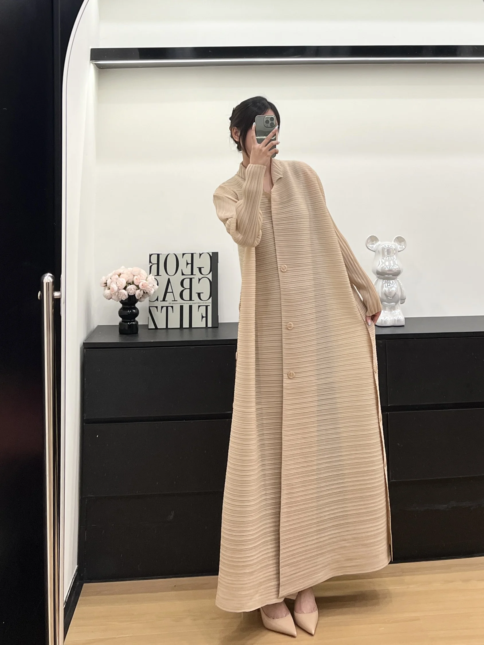 2025 패션 캐주얼 프리미엄 느낌 편안한 느슨한 옷 솔리드 컬러 카디건 긴 소매 Pleated Tie Women's Abaya Miyake