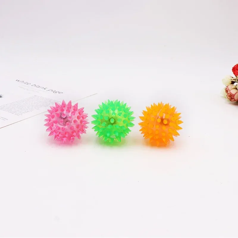 Dog Toys Luminous Sound Toy Bouncy Ball Pet Toy Flash Thorn Ball Molar Tooth Cleaning Toy Cat Dog Accessories