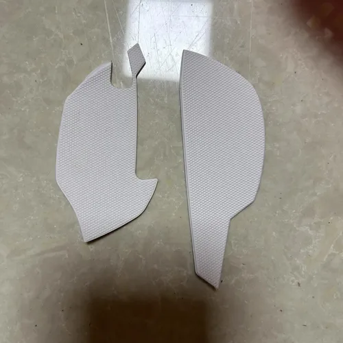 Imagen 2 del producto 1 par de empuñaduras laterales para ratón ‌   Para Razer Basilisk V3 PRO ratones lados antideslizante pegatina antideslizante