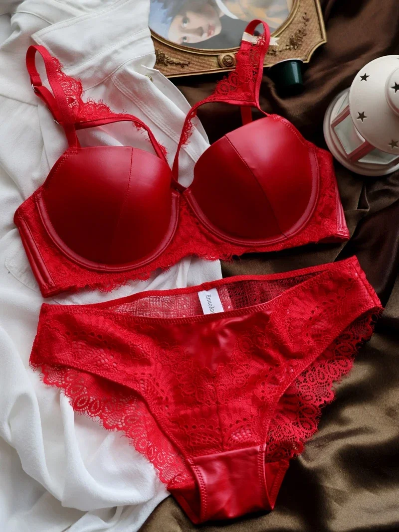 

Glossy Set Lower Size Bra Underwire Set Briefs Pu Large Upper Underpants Leather Thin Thick Lingerie Hollow Bralette Red Sexy