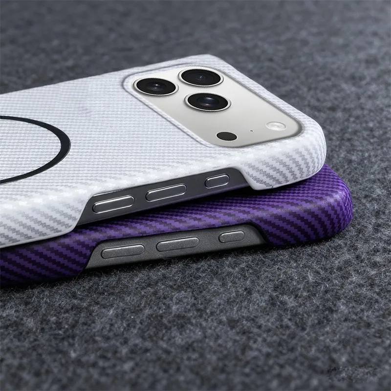 Luxury Carbon Fiber iPhone MagSafe Case - usage example