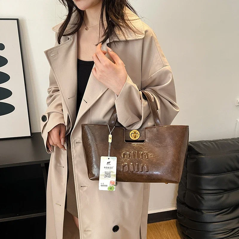 حقيبة يد نسائية كلاسيكية فاخرة من الجلد بتصميم كلاسيكي حقيبة كتف أنيقة للارتداء اليومي الحديث #4