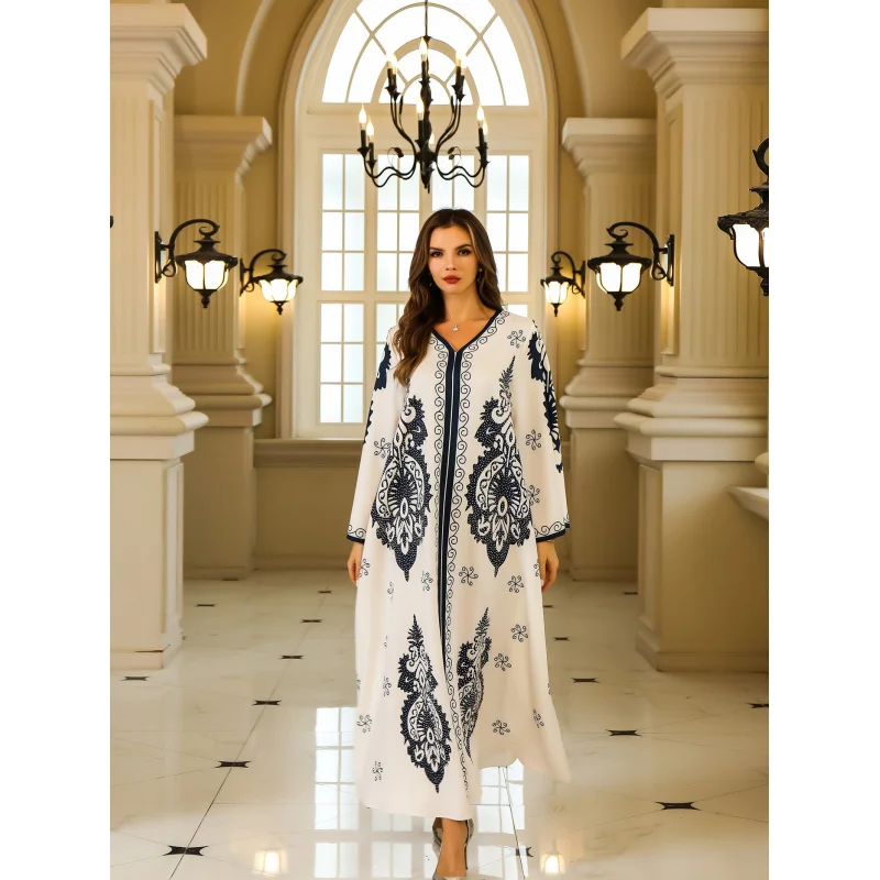 Modest Diamond Muslim Dress Women - Embroidered Abaya Kaftan for Ramadan Eid Turkey Morocco Inspired Islamic Robe Jalabiya W001