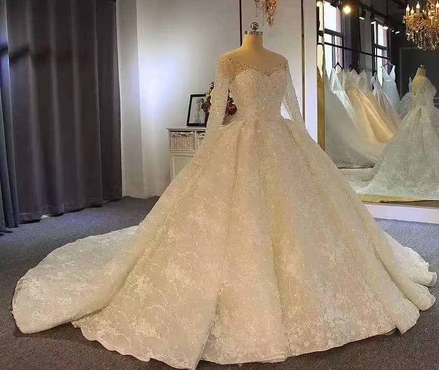 Lqq Customized Graceful Lace Applique Pearls Wedding Dresses Ball Gown Long Sleeves Shiny Wedding Dress