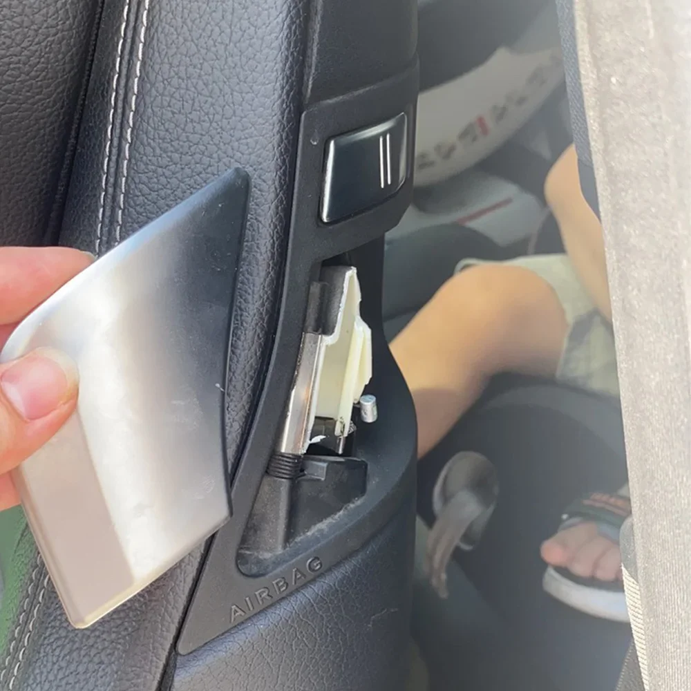Przednie siedzenie obudowa przełącznik z blokadą uchwyt 2079108606 2079108506 dla Mercedes W207 W204 dla Benz C E Coupe klasa E200 E260