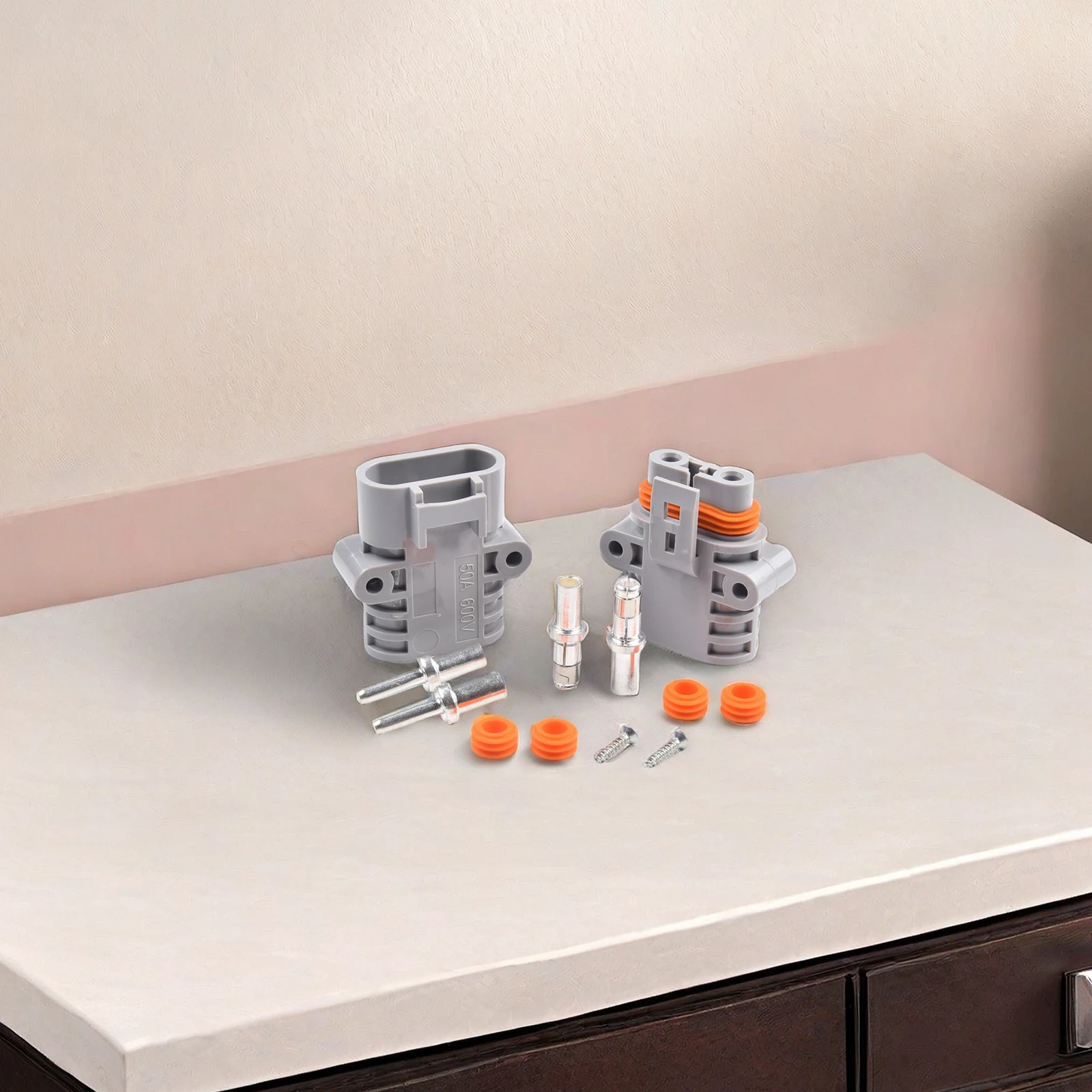 ذكر + موصل سالب 50A 600V PPO UL94-V0 مقاوم للماء-20 ° ج إلى 105 ° C 1 Set 10mm2 قطر السلك مقاوم للغبار رمادي #2