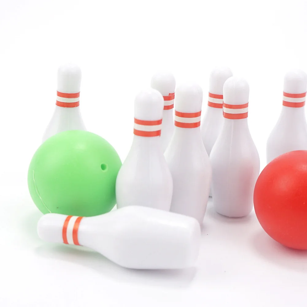 1/12 in miniatura Bowling Articoli sportivi Artigianato d'arte Casa delle bambole Palla da bowling Giocattoli Ornamenti per il desktop Regali di Natale Decorazione della casa