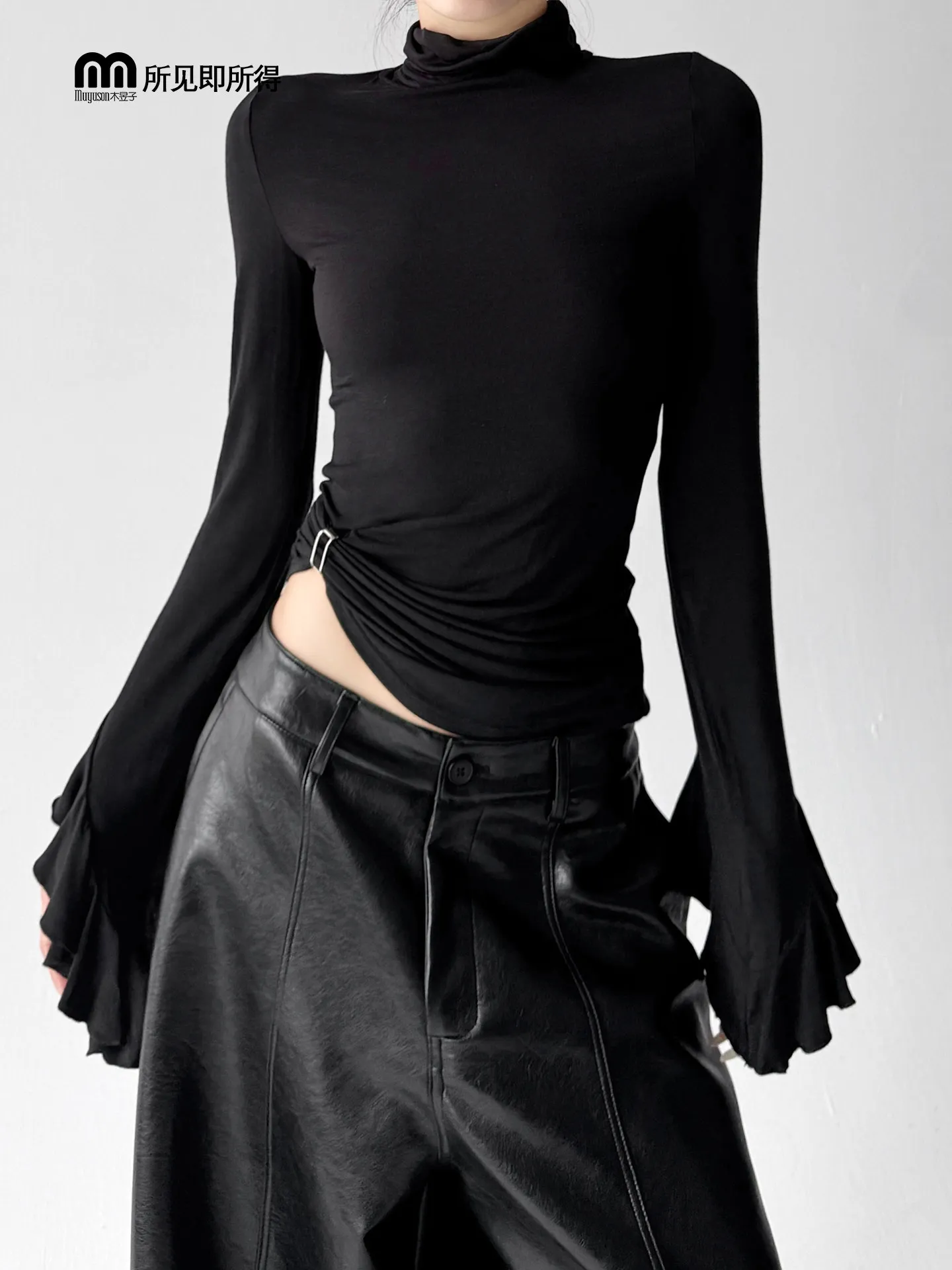 Women's Black Gothic T-shirt Harajuku Korean Y2k 90s Vintage Long Sleeve Emo Torn T-shirts Clothes 2000s Spring