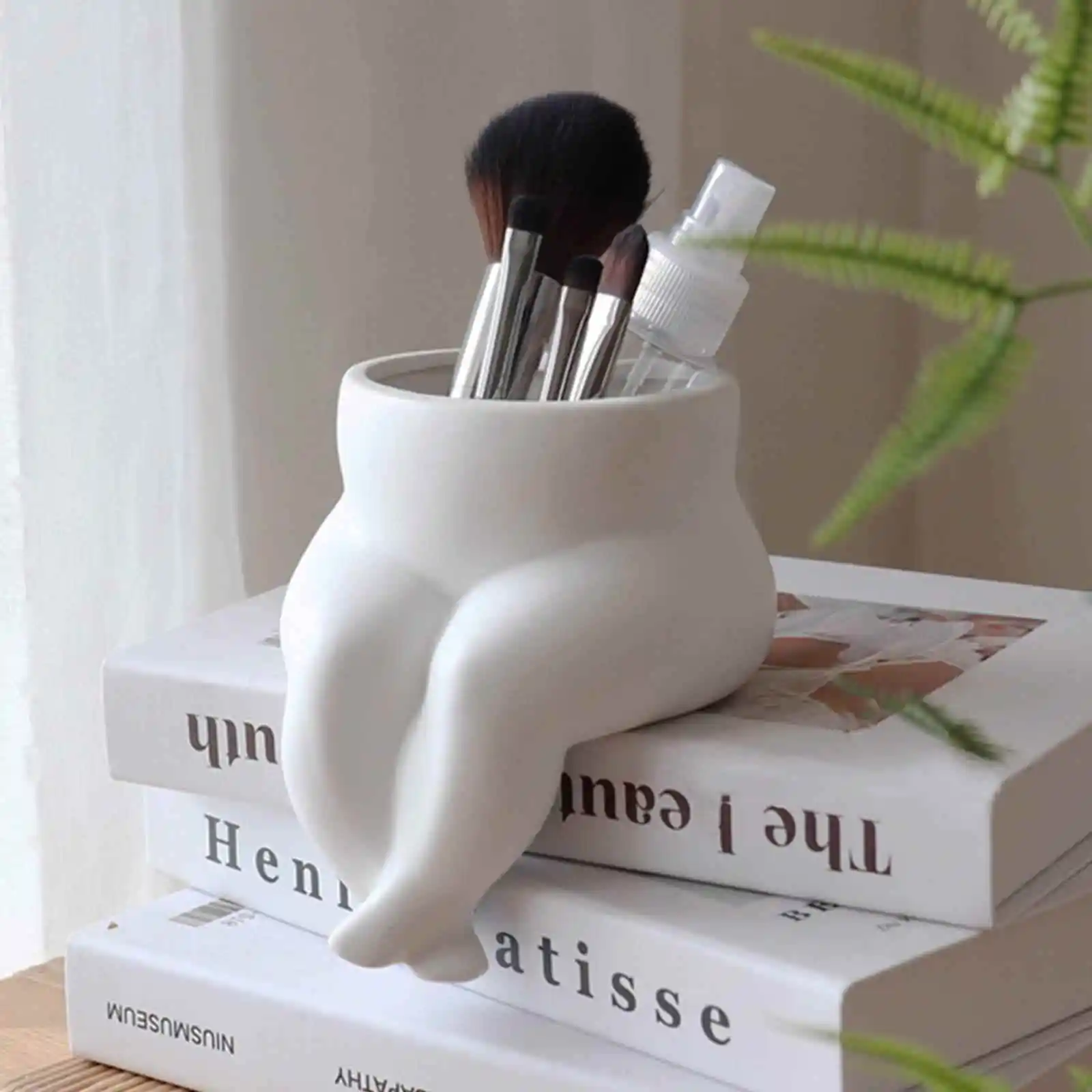 

Creative Retro Country Style Ceramic Flower Vase Female Figure Art Home Living Room Decorative Accessories Flower Holder