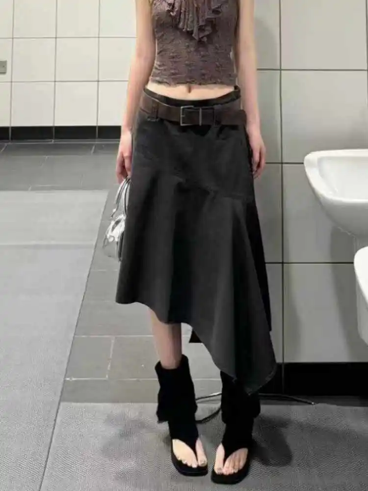 

Женская черная готическая юбка трапециевидной формы Harajuku Y2k, эмо-асимметричные юбки, винтажная модная летняя юбка средней длины, одежда 2000-х, 2025 г.